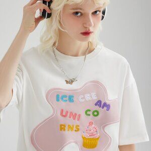 Casual white short-sleeved T-shirt Loose summer crew-neck embroidered top